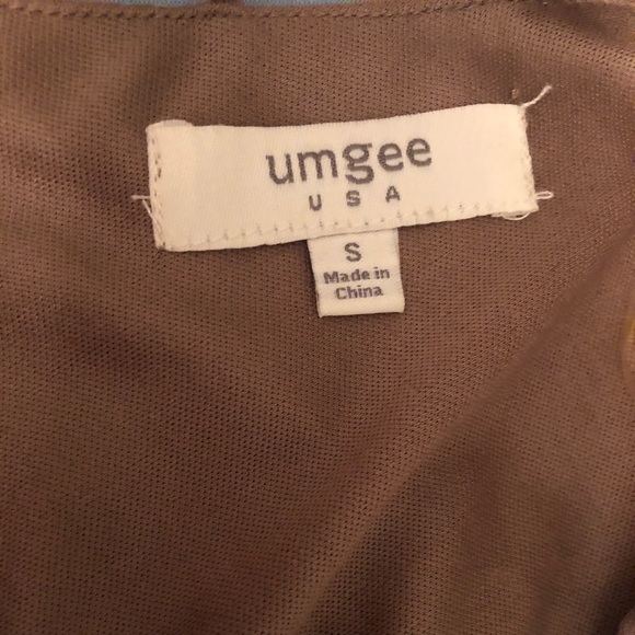 Umgee long bell sleeve chic&beautiful top … - Picture 6 of 7